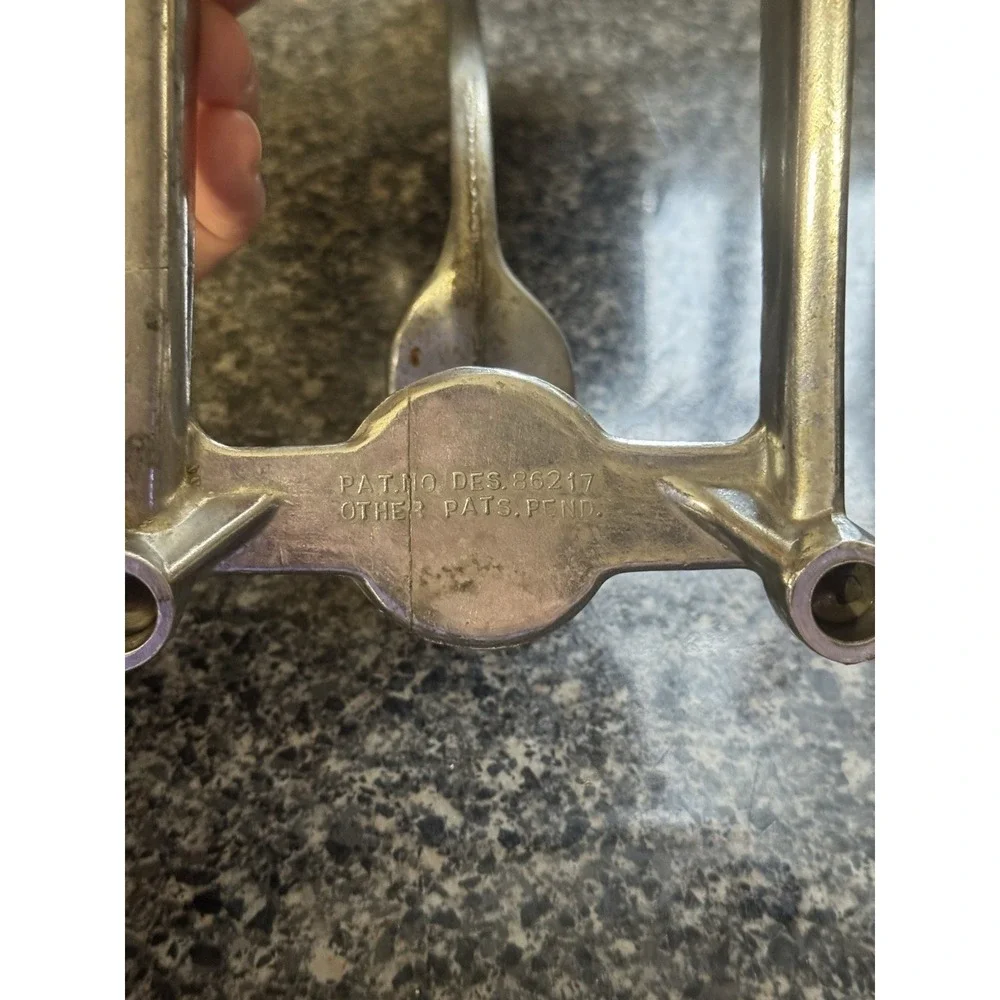 Wear-Ever JUICER aluminum 1930s Juice Press Patent 86217 Vintage